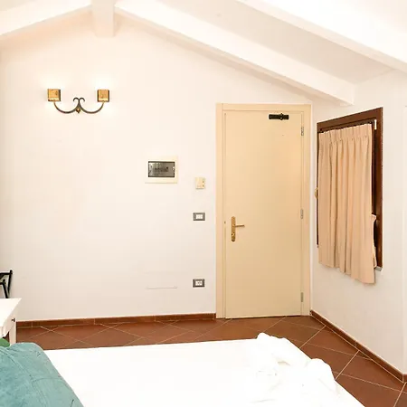 La Rocca Relais Oda ve Kahvaltı 3*