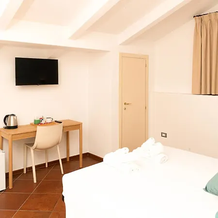 La Rocca Relais Bed & Breakfast *