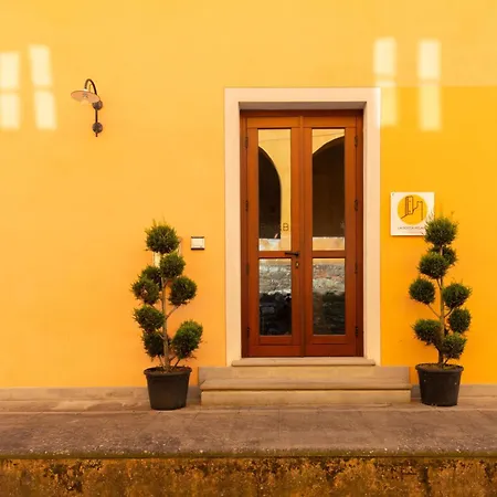 La Rocca Relais Oda ve Kahvaltı Serravalle Pistoiese